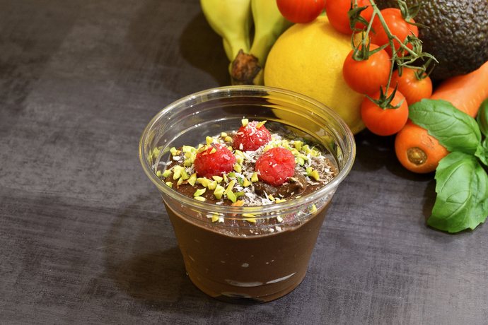 Crème chocolat aux framboises, pistaches et noix de coco
